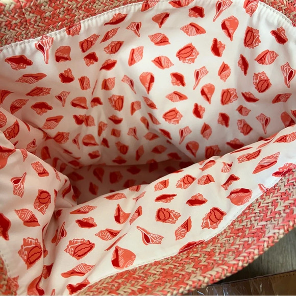🆕 North South Straw Beach Tote in Scarlet Coral - Picture 4 of 5